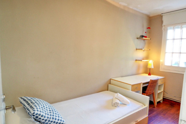 #8825 - SUNNY TRIPLEX | Holiday Rentals | Hello Homes Sitges