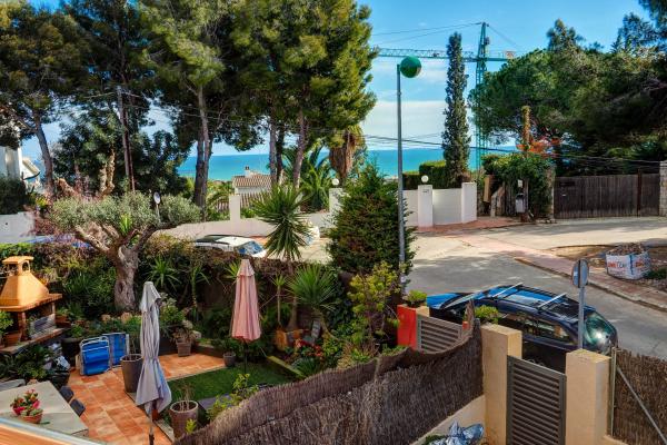#8870 - Vallpineda Hills | Holiday Rentals | Hello Homes Sitges