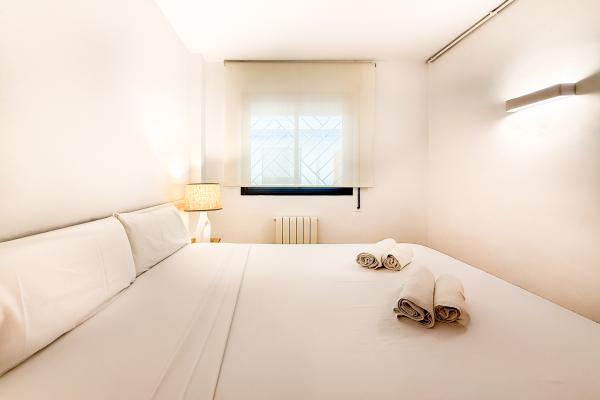 #88879 - Blue Velvet | Holiday Rentals | Hello Homes Sitges