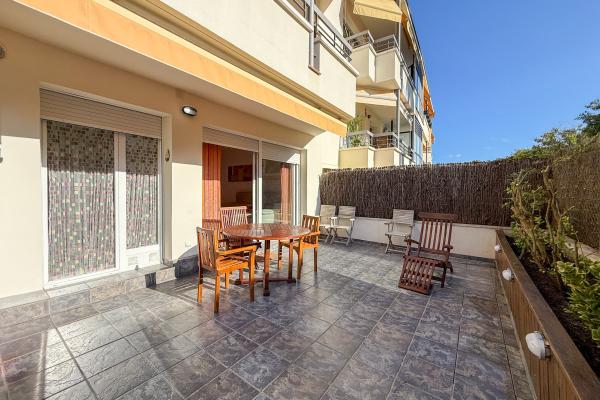 #91299 - Megan Apartment | Holiday Rentals | Hello Homes Sitges
