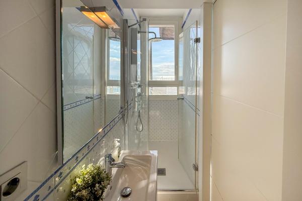 #92057 - Blue sea front | Aluguel de Temporada | Hello Homes Sitges