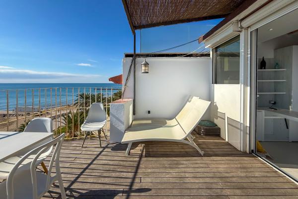 #92069 - Blue sea front | Aluguel de Temporada | Hello Homes Sitges