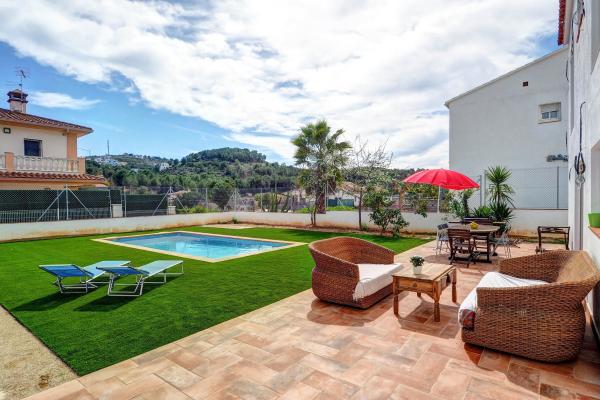 #9208 - Villa Pari | Lloguer Turístic | Hello Homes Sitges