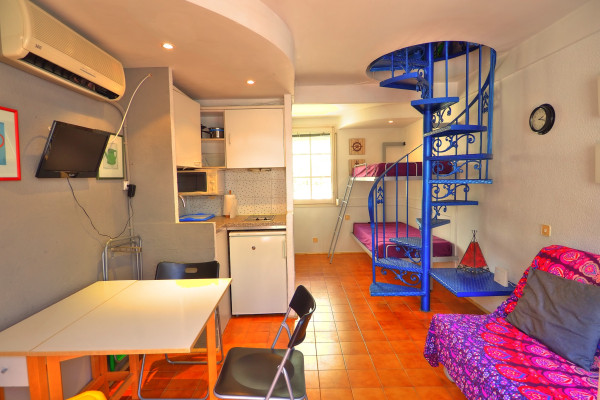  - Llagut Apartment