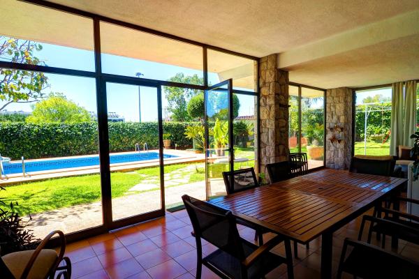 #9821 - Villa Bigamendi | Holiday Rentals | Hello Homes Sitges