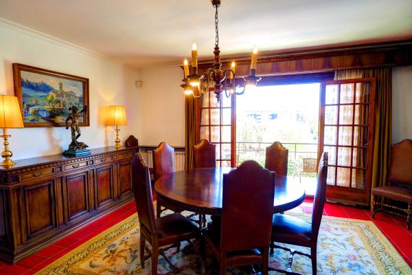 #9825 - Villa Bigamendi | Holiday Rentals | Hello Homes Sitges
