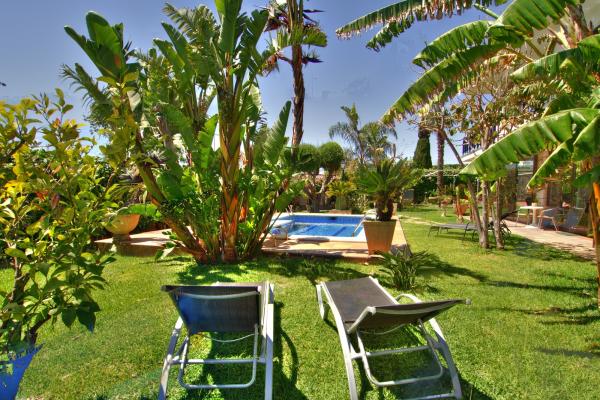 #9868 - Villa Bigamendi | Holiday Rentals | Hello Homes Sitges