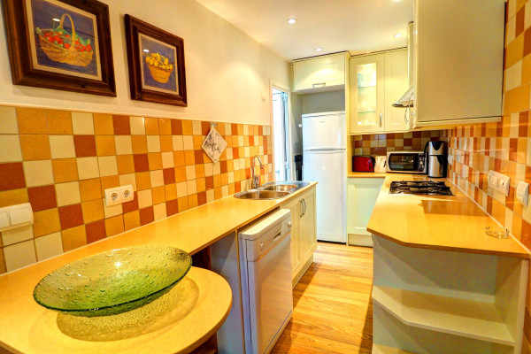  - Olivia Apartment