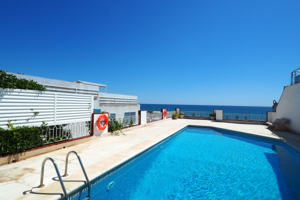 #9898 - The Moonlight Sea View | Lomavuokraus | Hello Homes Sitges