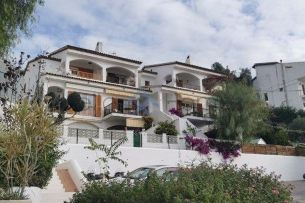 #Maisons & Villas - 6 Chambres 3 Salle de bain 218 m2 | Levantina, Sitges Fachada