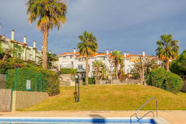 #Casas & Villas - 3 Habitaciones 3 Baños 176 m2 | Quintmar, Sitges pool