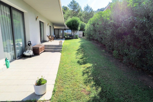 garden - Fantastica casa de 5 habitaciones y 4 baños en la urbanización Levantina