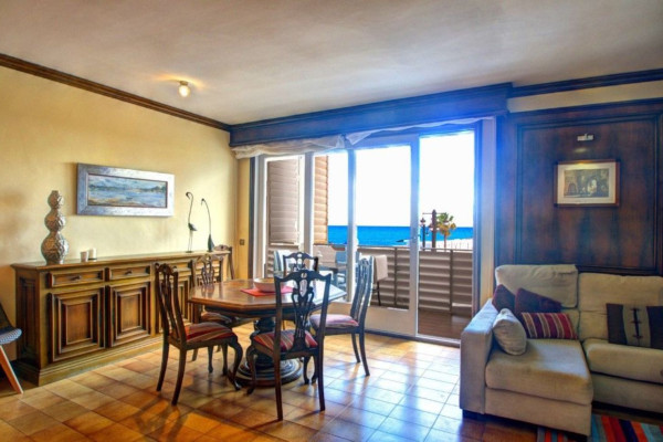 #Apartamento - 3 Habitaciones 2 Baños 110 m2 | Sitges Centre, Sitges living