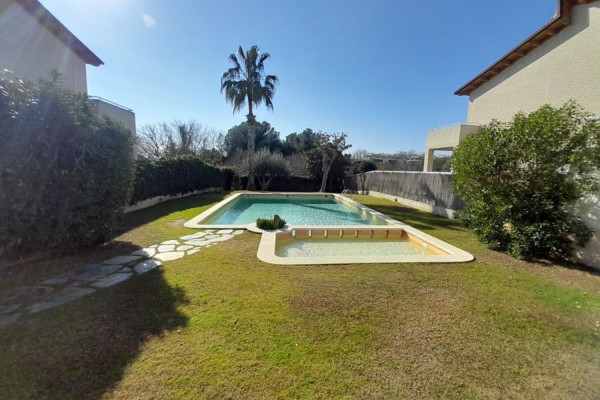 #Maisons & Villas - 4 Chambres 3 Salle de bain 116 m2 | Levantina, Sitges pool