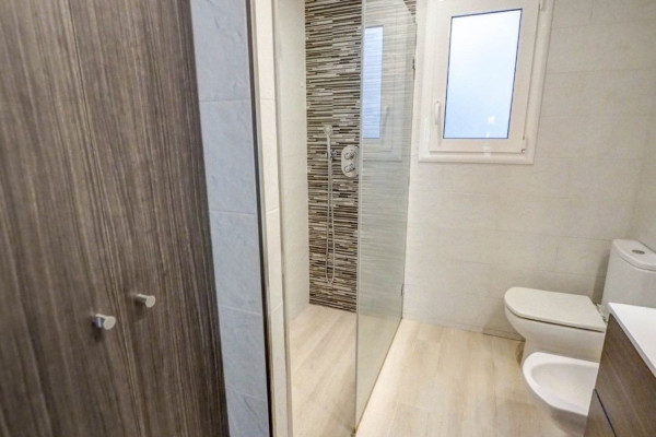 #Appartement - 3 Chambres 1 Salle de bain 74 m2 | Els Molins, Sitges bathroom
