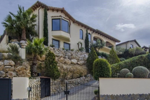 #Houses & Villas - 5 Rooms 4 Bathrooms 472 m2 | Montgavina, Sitges unknown