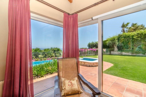 #Houses & Villas - 5 Rooms 4 Bathrooms 472 m2 | Montgavina, Sitges terrace