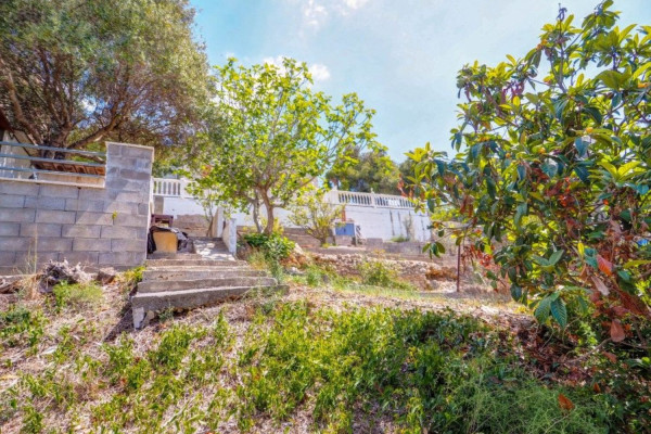 #Houses & Villas - 5 Rooms 3 Bathrooms 216 m2 | Cubelles, Cubelles garden