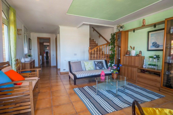 #Casas & Villas - 4 Habitaciones 2 Baños 190 m2 | Sant Pere de Ribes, Sant Pere de Ribes living