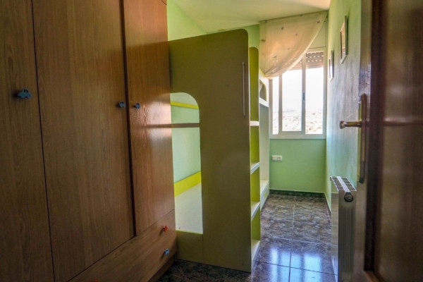 #Houses & Villas - 5 Rooms 3 Bathrooms 216 m2 | Cubelles, Cubelles unknown