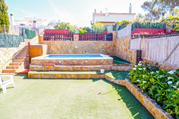 #Casas & Villas - 4 Habitaciones 2 Baños 190 m2 | Sant Pere de Ribes, Sant Pere de Ribes unknown