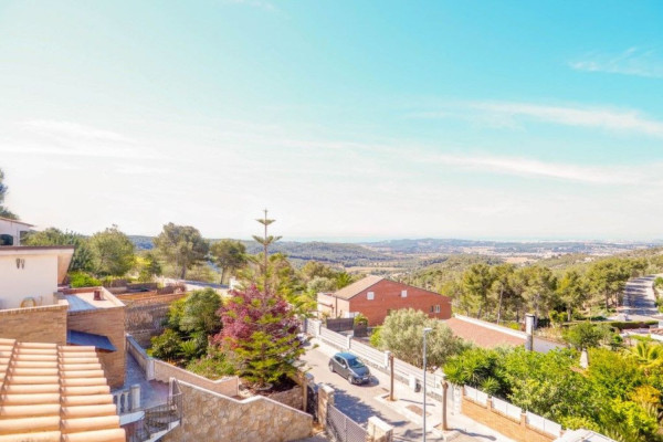 #Casas & Villas - 4 Habitaciones 2 Baños 190 m2 | Sant Pere de Ribes, Sant Pere de Ribes unknown