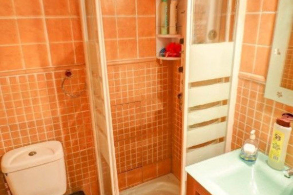 #Houses & Villas - 6 Rooms 2 Bathrooms 153 m2 | Vallpineda-Rocamar, Sant Pere de Ribes bathroom