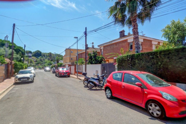 #Houses & Villas - 6 Rooms 2 Bathrooms 153 m2 | Vallpineda-Rocamar, Sant Pere de Ribes unknown