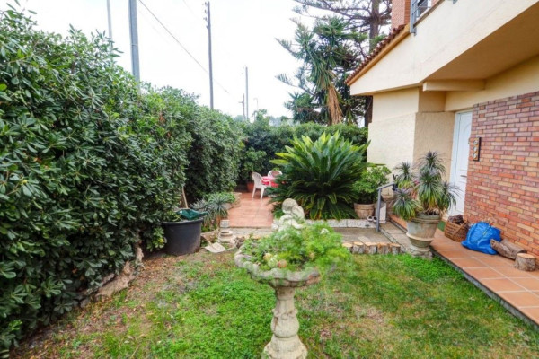 #Maisons & Villas - 5 Chambres 2 Salle de bain 255 m2 | Vallpineda-Rocamar, Sant Pere de Ribes garden