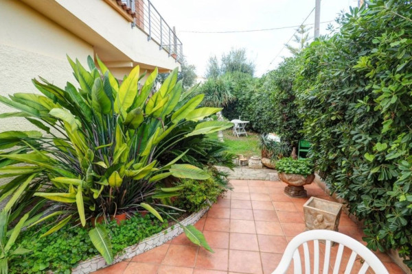 #Maisons & Villas - 5 Chambres 2 Salle de bain 255 m2 | Vallpineda-Rocamar, Sant Pere de Ribes unknown