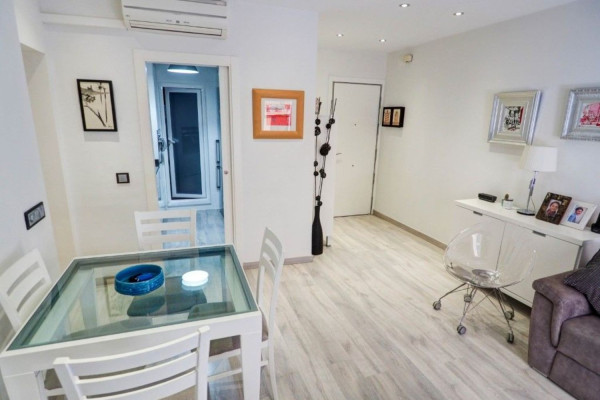 living - ¡Coqueto piso en pleno centro de Sitges!