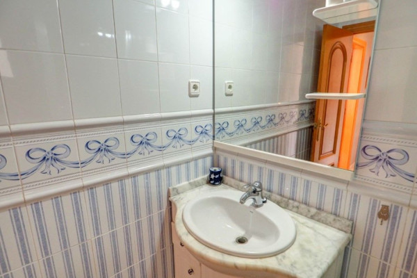 #Apartment - 3 Rooms 1 Bathrooms 80 m2 | Els Molins, Sitges bathroom
