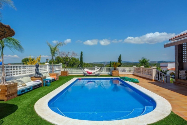 #Maisons & Villas - 5 Chambres 3 Salle de bain 304 m2 | Can Pere de la Plana, Sant Pere de Ribes pool