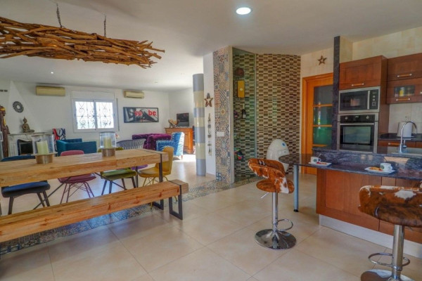 #Houses & Villas - 5 Rooms 3 Bathrooms 304 m2 | Can Pere de la Plana, Sant Pere de Ribes living