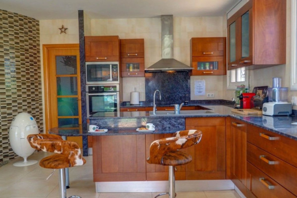 #Houses & Villas - 5 Rooms 3 Bathrooms 304 m2 | Can Pere de la Plana, Sant Pere de Ribes kitchen
