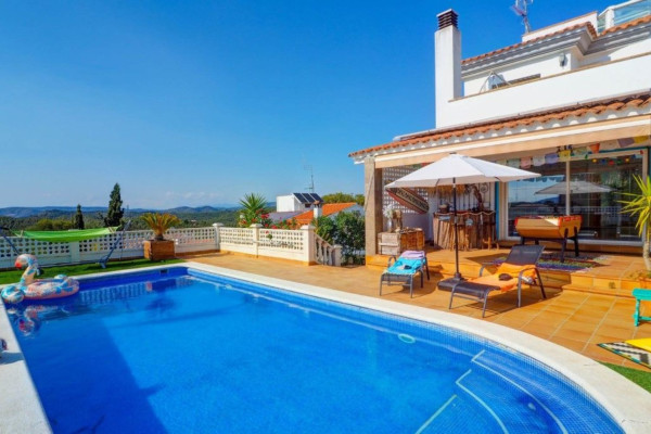 #Maisons & Villas - 5 Chambres 3 Salle de bain 304 m2 | Can Pere de la Plana, Sant Pere de Ribes pool