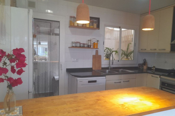 #Appartement - 3 Chambres 1 Salle de bain 75 m2 | Levantina-Montgavina-Quintmar, Sitges kitchen