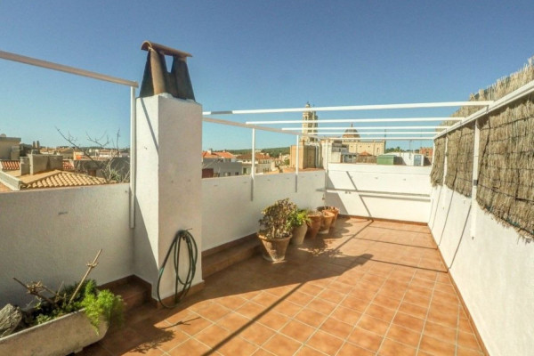 #Houses & Villas - 3 Rooms 3 Bathrooms 199 m2 | Center, Sant Pere de Ribes terrace