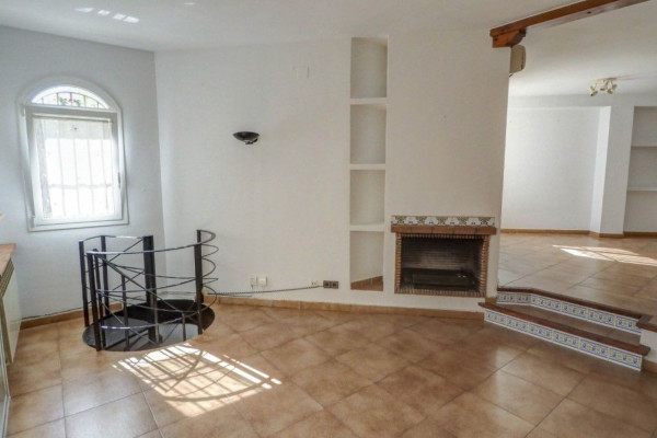 #Houses & Villas - 3 Rooms 3 Bathrooms 199 m2 | Center, Sant Pere de Ribes living