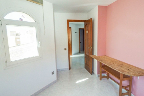 #Houses & Villas - 3 Rooms 3 Bathrooms 199 m2 | Center, Sant Pere de Ribes unknown