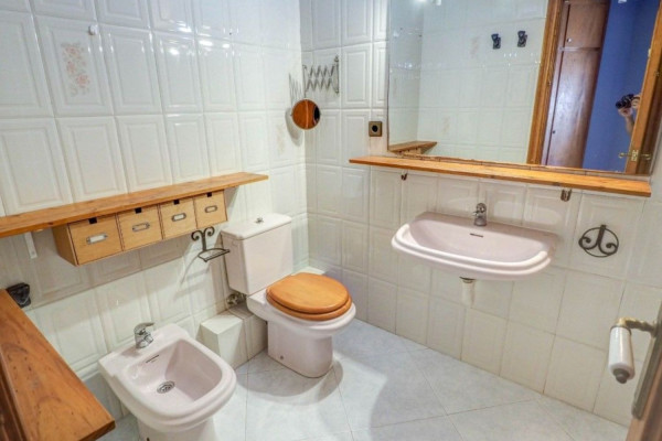 #bathroom - Casas & Villas - 3 Habitaciones 3 Baños 199 m2 | Center, Sant Pere de Ribes 