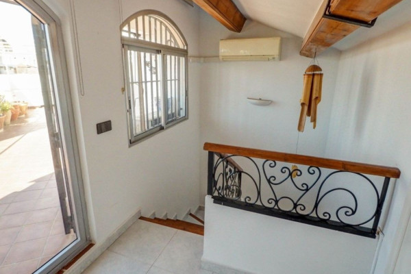 #Houses & Villas - 3 Rooms 3 Bathrooms 199 m2 | Center, Sant Pere de Ribes unknown