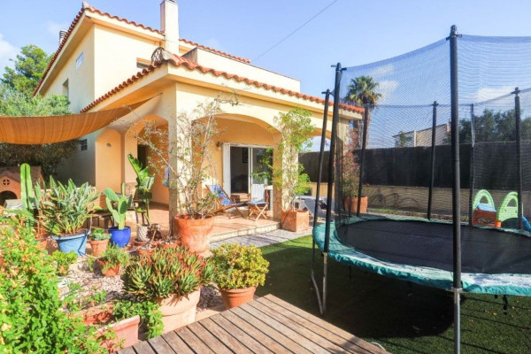 #23424 - House - Olivella, Olivella | Houses for Sale | Hello Homes Sitges