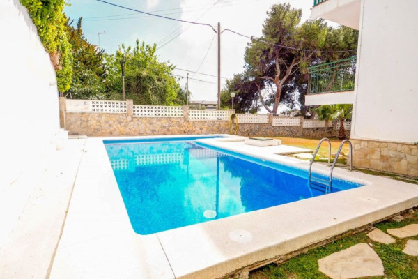 #Apartment - 2 Rooms 1 Bathrooms 70 m2 | Levantina-Montgavina-Quintmar, Sitges pool