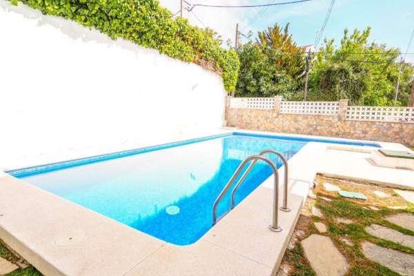 #Apartment - 2 Rooms 1 Bathrooms 70 m2 | Levantina-Montgavina-Quintmar, Sitges pool