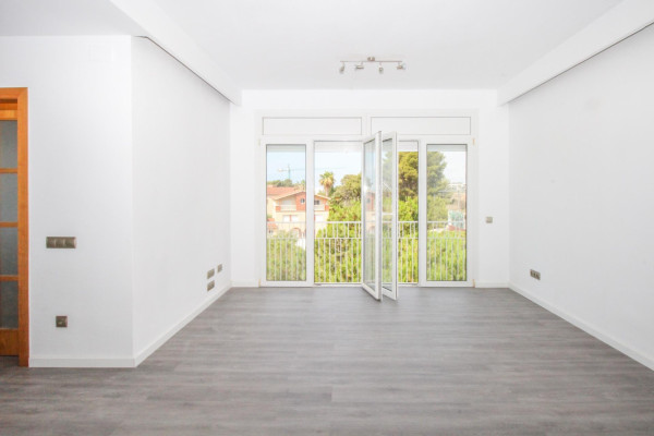# - Apartamento - 3 Habitaciones 2 Baños 130 m2 | Centre, Sitges 