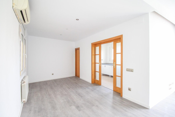# - Apartment - 3 Rooms 2 Bathrooms 130 m2 | Centre, Sitges 