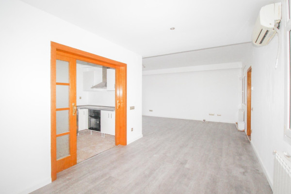 # - Apartment - 3 Rooms 2 Bathrooms 130 m2 | Centre, Sitges 