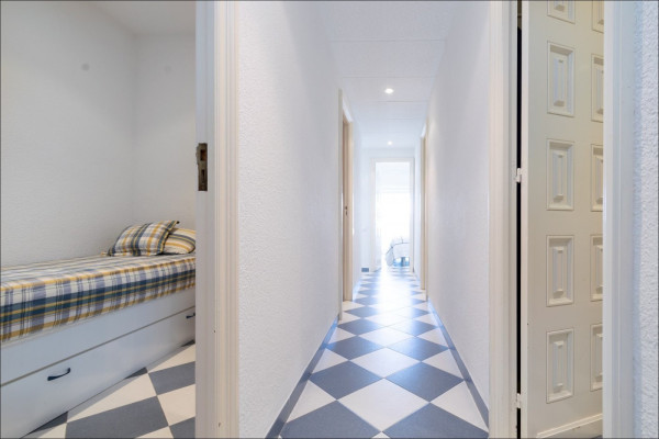 # - Apartment - 4 Rooms 2 Bathrooms 117 m2 | Centre, Sitges 