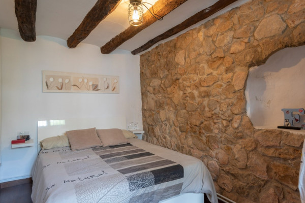 #Houses & Villas - 3 Rooms 2 Bathrooms 140 m2 | Centre, Sant Pere de Ribes 